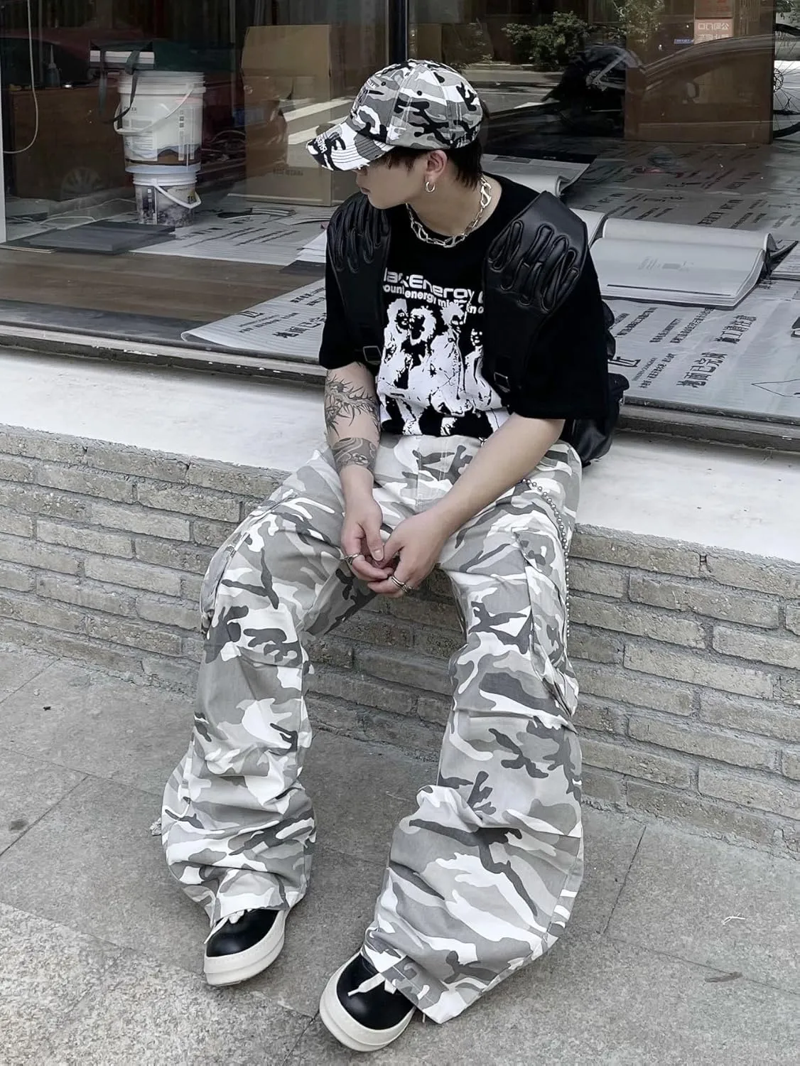 Mens Denim Baggy Pants with Cargo Pockets Mid Weight Casual Streetwear Wide Leg Jeans Hip Hop Skater Trousers